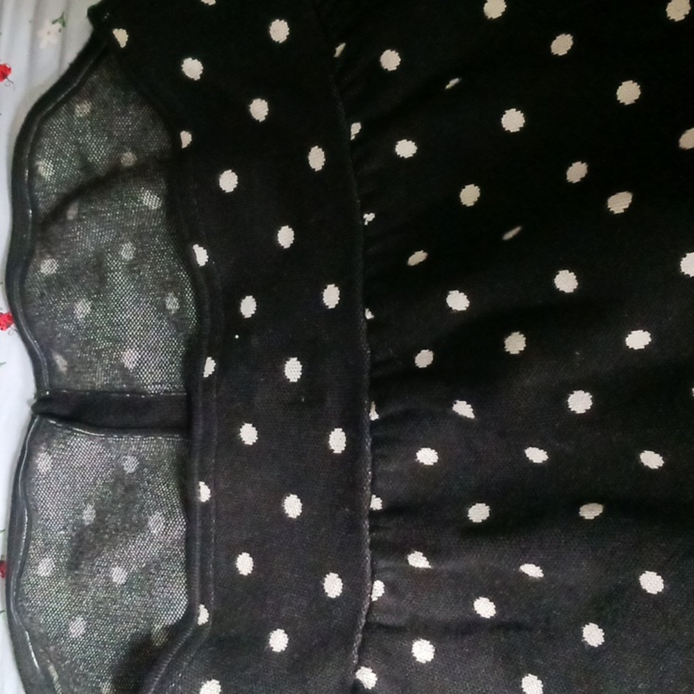 Elegant Black and White Polka Dot Strapless Top - Picture 4 of 4